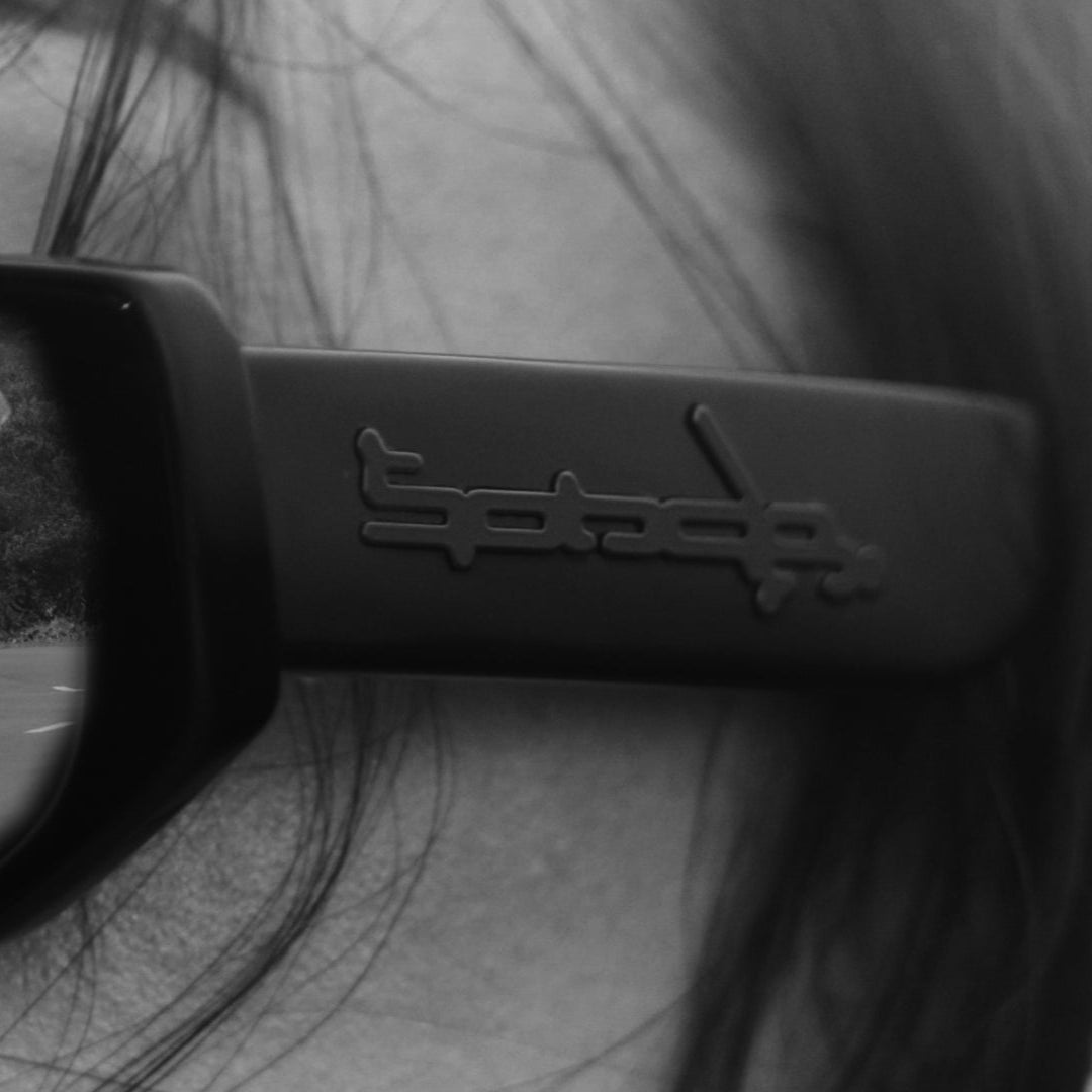 SR01 Logo Polarised Sunglasses