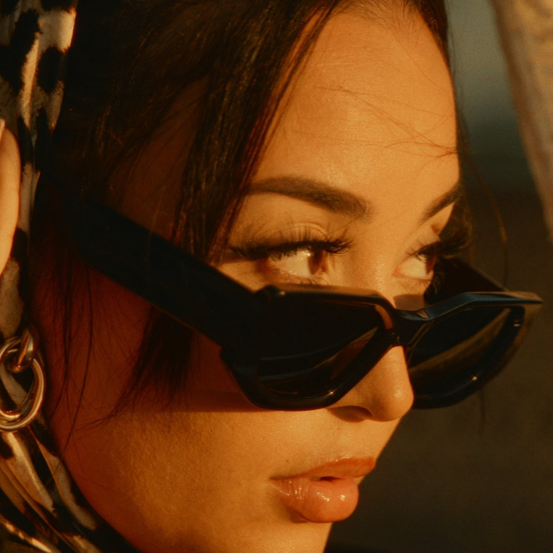 SR01 Logo Polarised Sunglasses
